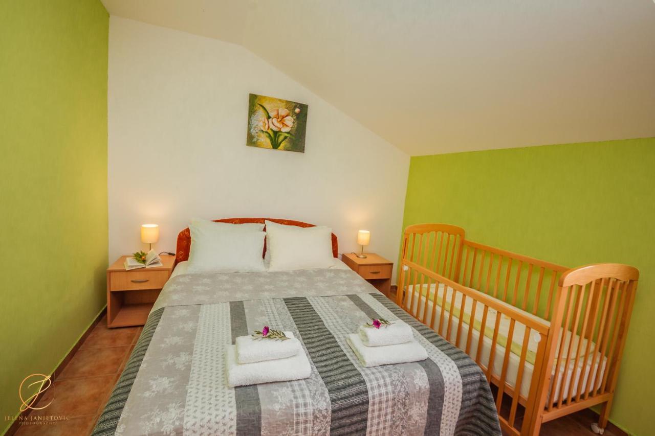 Apartments Batricevic ヘルツェグ・ノヴィ エクステリア 写真