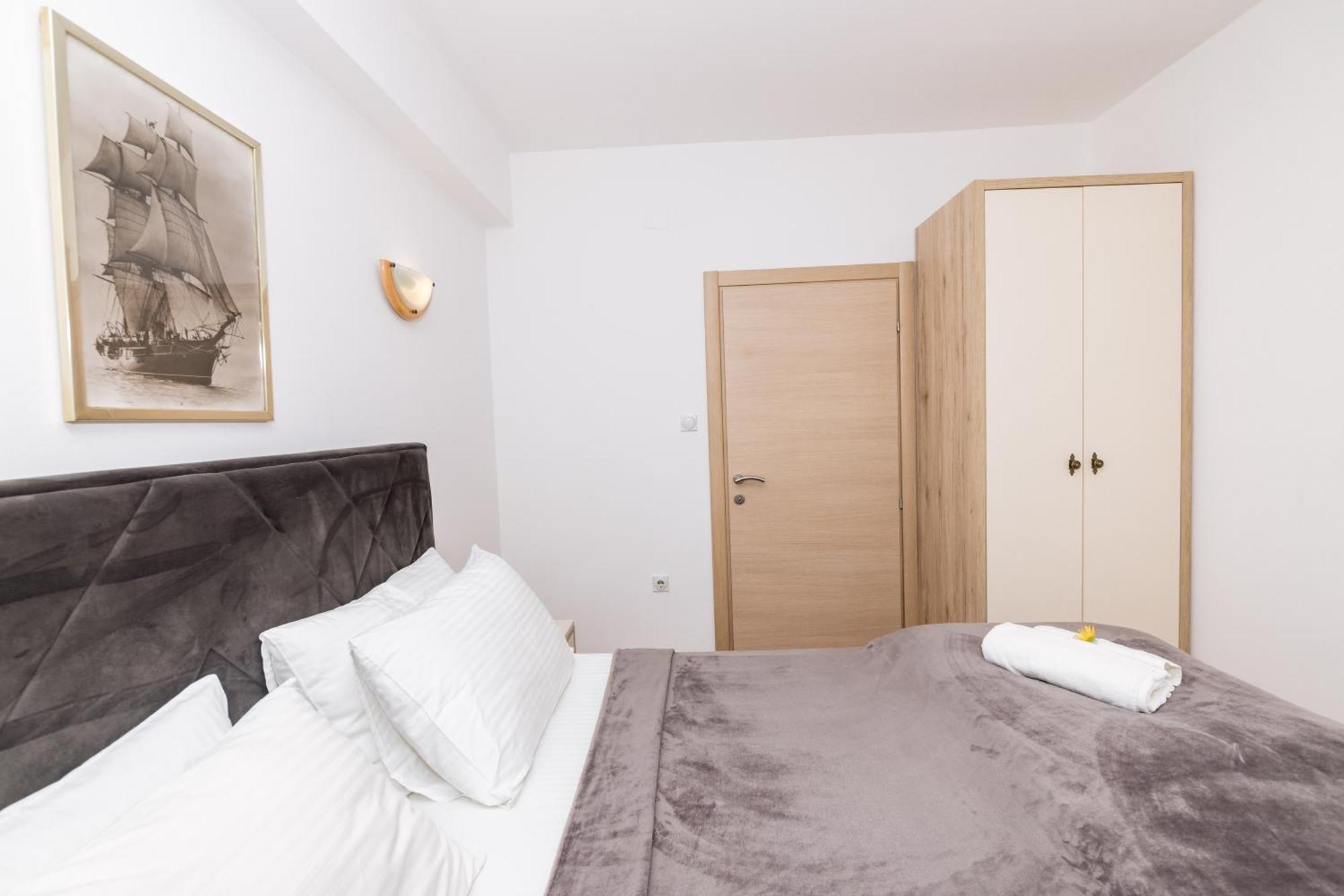 Apartments Batricevic ヘルツェグ・ノヴィ エクステリア 写真