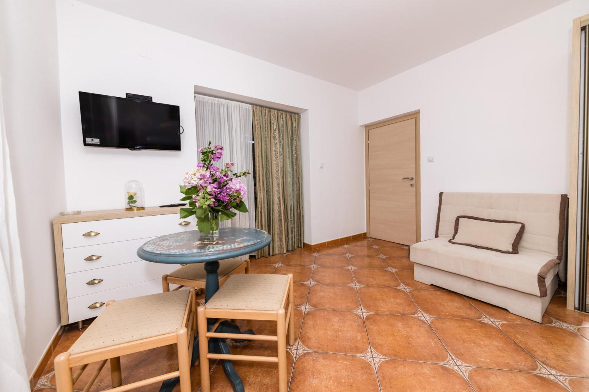 Apartments Batricevic ヘルツェグ・ノヴィ エクステリア 写真